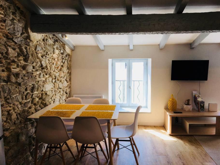 Au Pied De La Cite Apartment Carcassonne Exterior photo